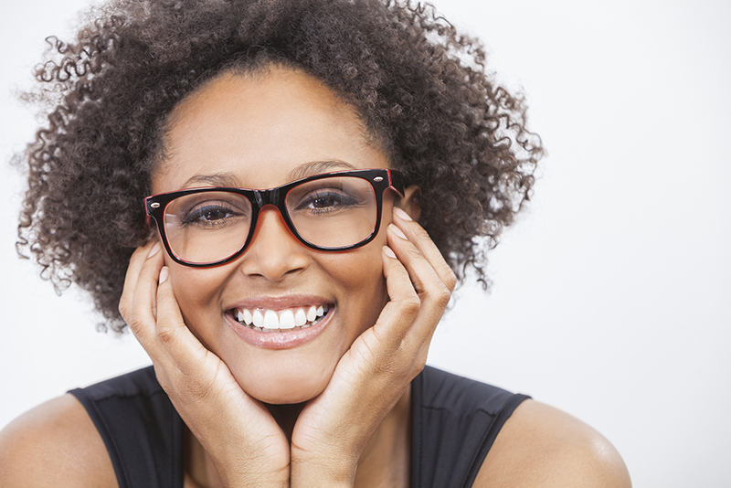 woman with strong teeth smiling no toothache